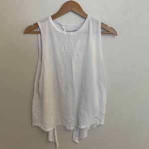 Women’s forever 21 athletic/yoga white tank